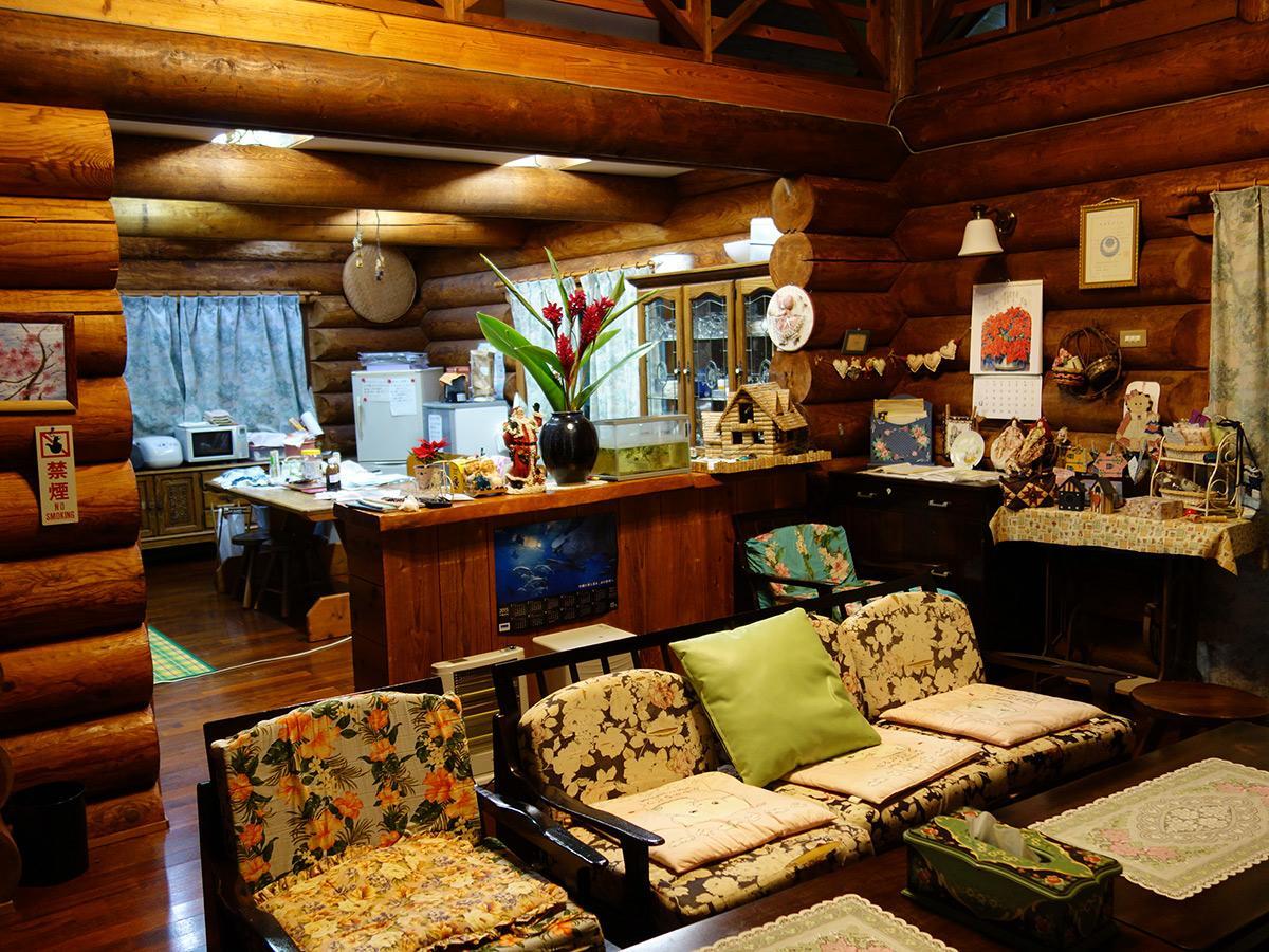 Log Pension Izumigamori Motobu Extérieur photo