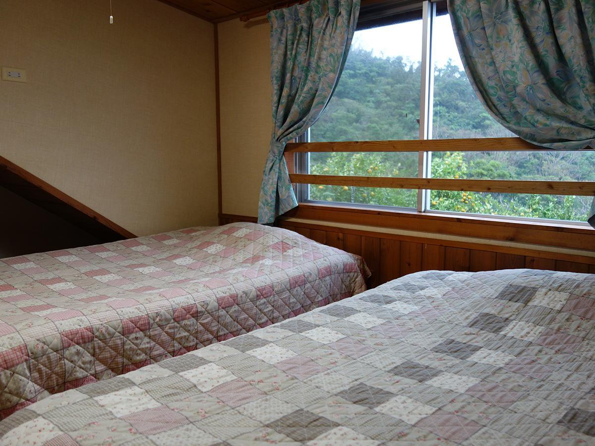 Log Pension Izumigamori Motobu Extérieur photo